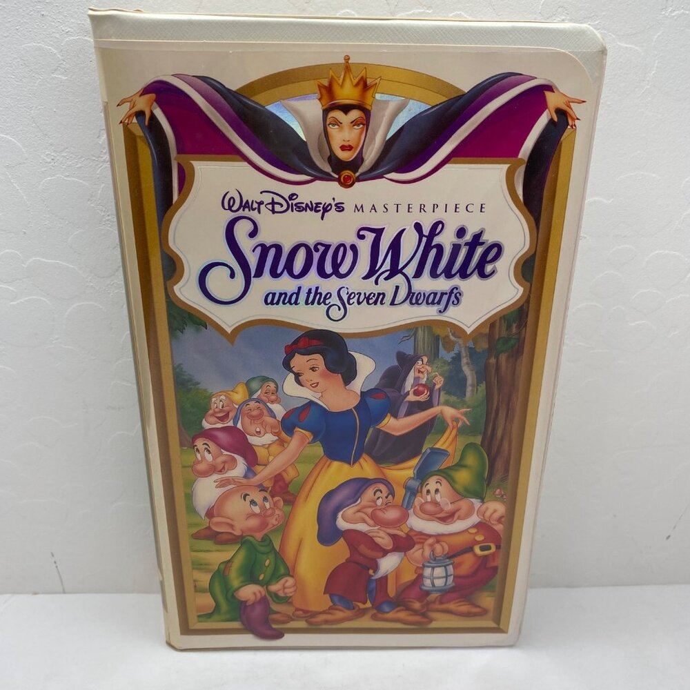 Walt Disney's Masterpiece Snow White & The Seven Dwarfs VHS Tape Clamshell Case